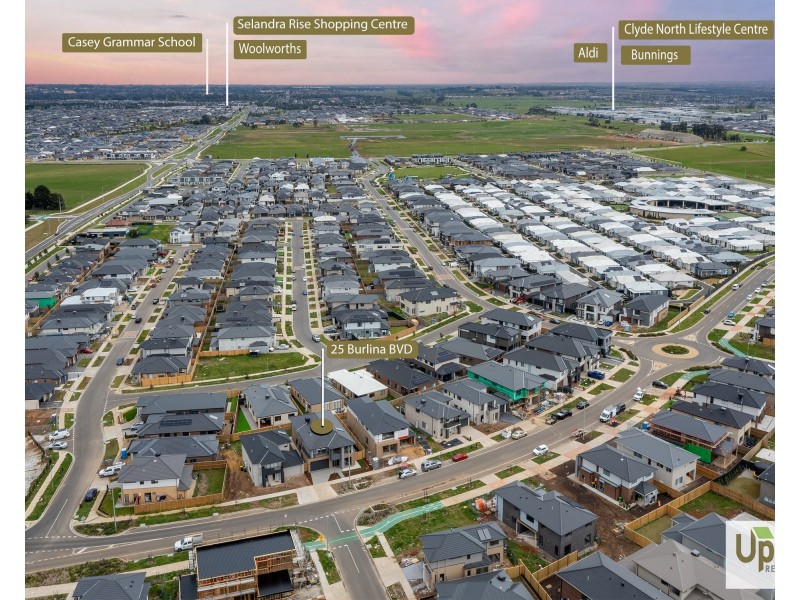 25 Burlina Boulevard, Clyde North VIC 3978