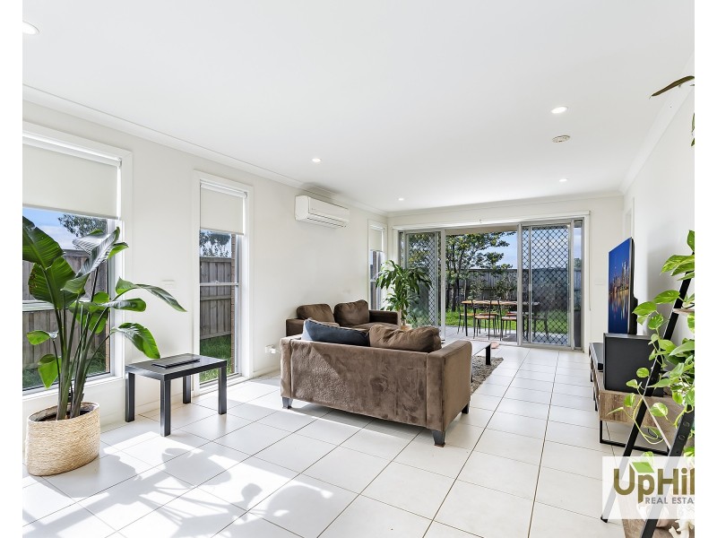 13 Nunkeri Court, Clyde North VIC 3978