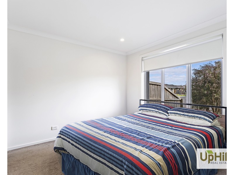 13 Nunkeri Court, Clyde North VIC 3978