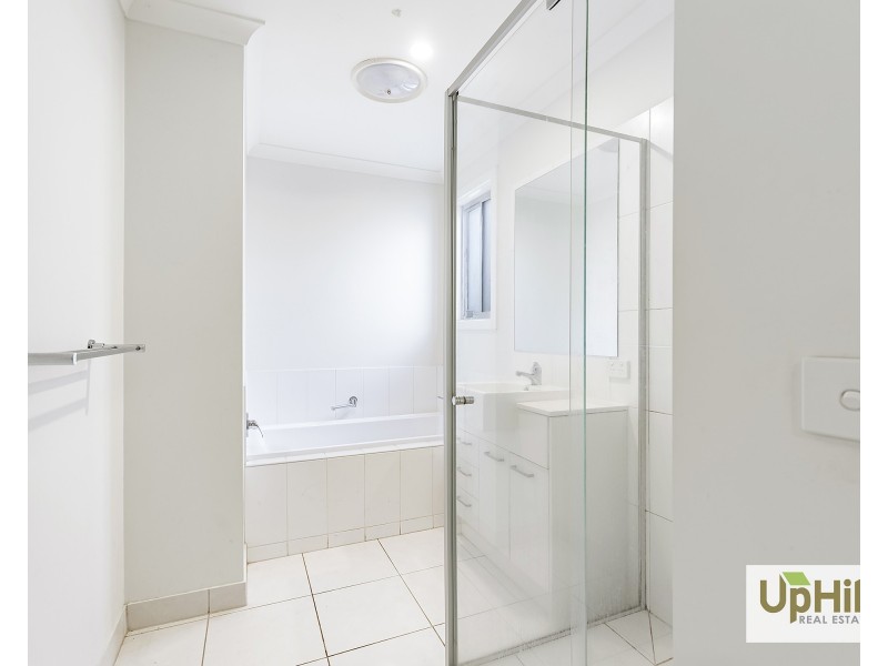 13 Nunkeri Court, Clyde North VIC 3978