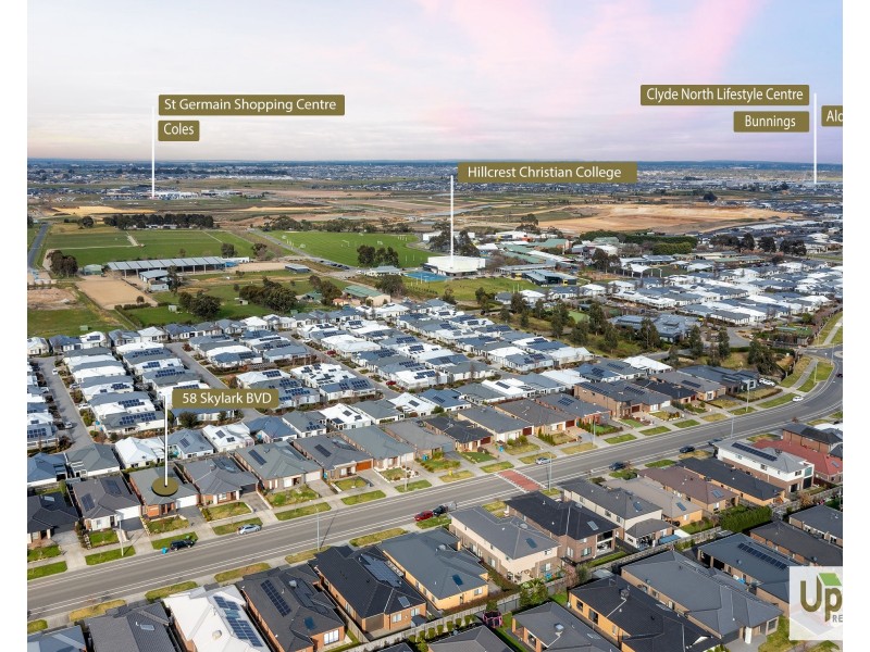 58 Skylark Boulevard, Clyde North VIC 3978