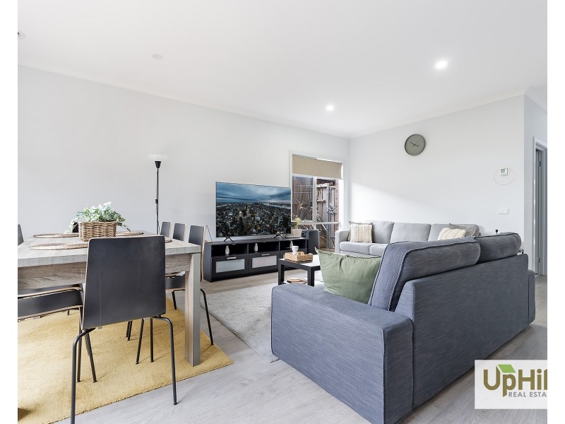 24 Highbury Road, Clyde North VIC 3978