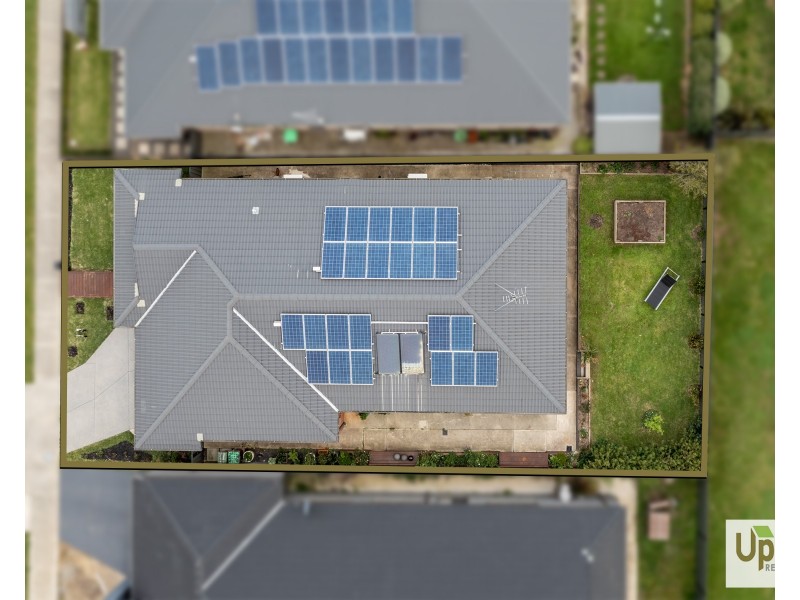 26 Bellhaven Circuit, Clyde North VIC 3978