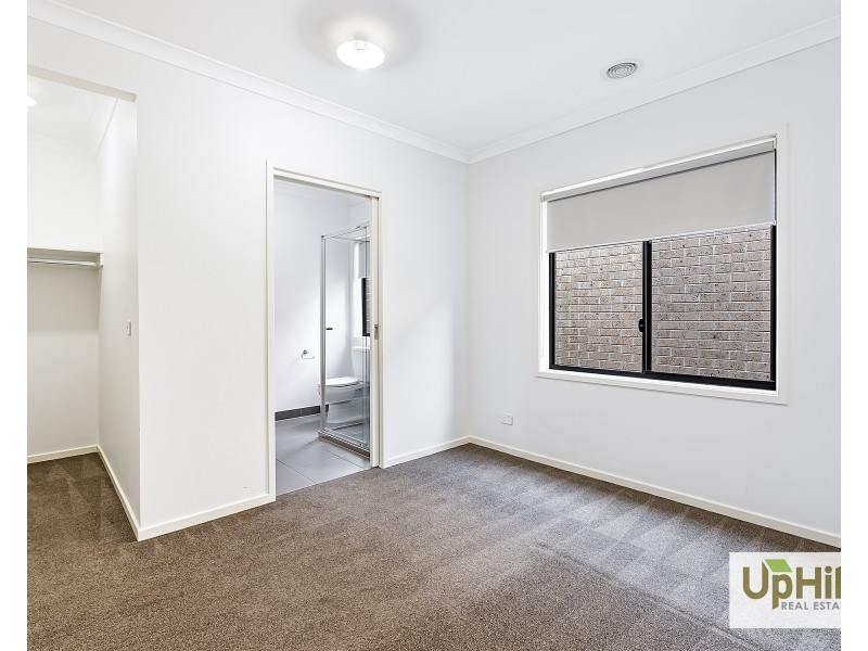 57 Stature Avenue, Clyde North VIC 3978