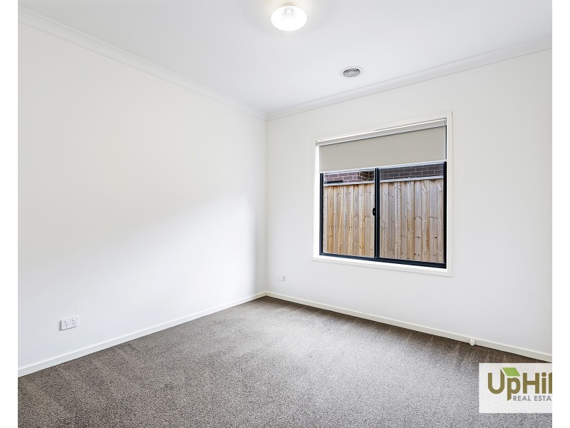 57 Stature Avenue, Clyde North VIC 3978