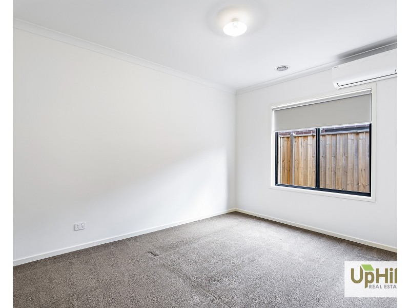 57 Stature Avenue, Clyde North VIC 3978