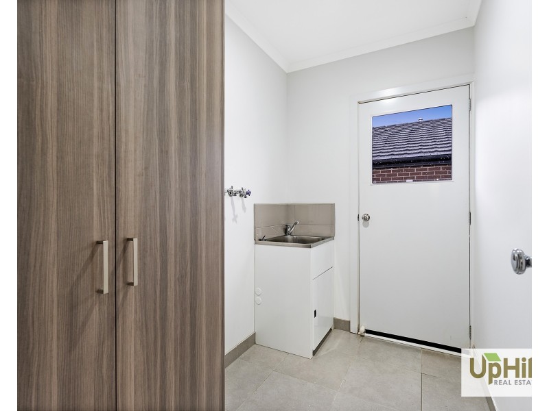 66 Picnic Avenue, Clyde North VIC 3978