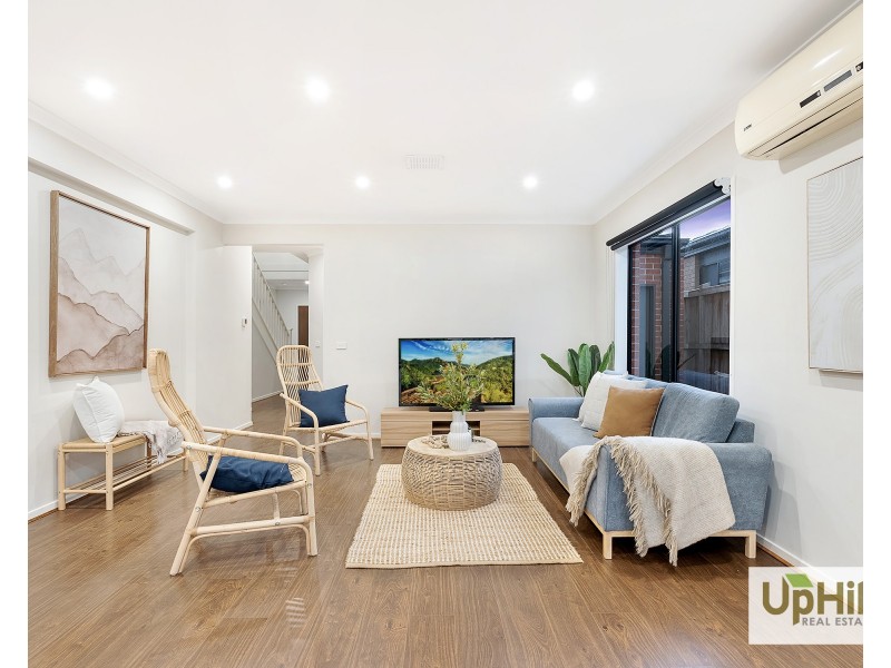 16 Lilydale Avenue, Clyde North VIC 3978