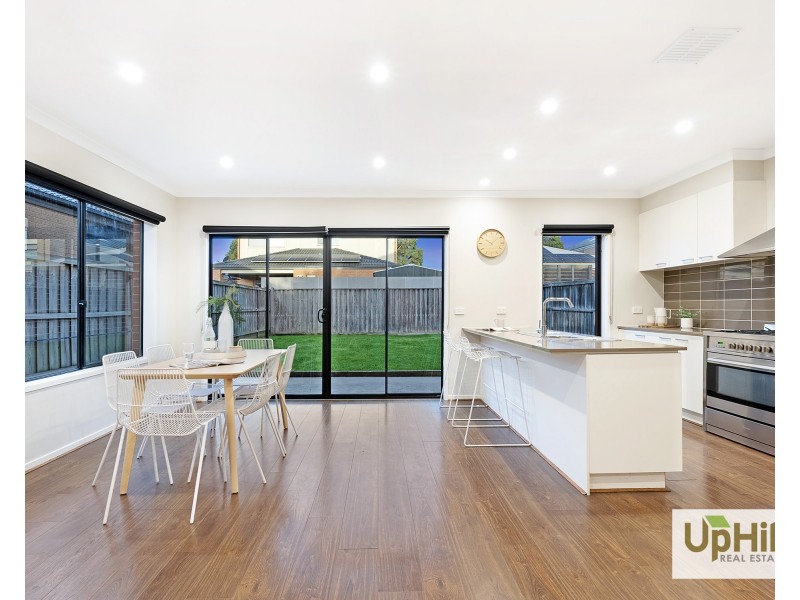 16 Lilydale Avenue, Clyde North VIC 3978