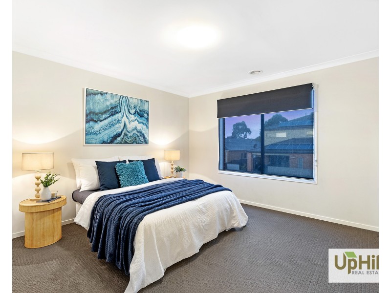 16 Lilydale Avenue, Clyde North VIC 3978