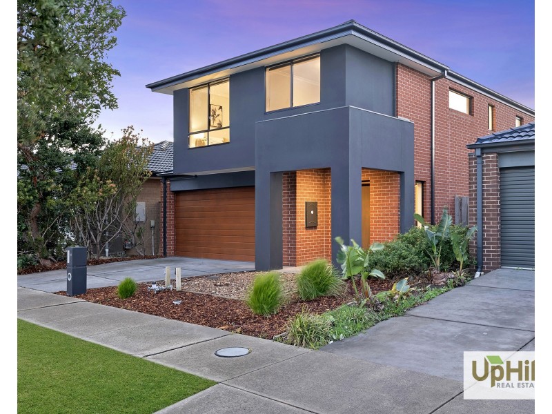 16 Lilydale Avenue, Clyde North VIC 3978