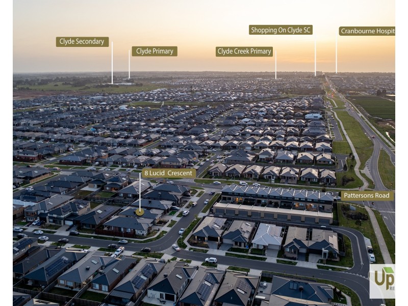 8 Lucid Crescent, Clyde VIC 3978