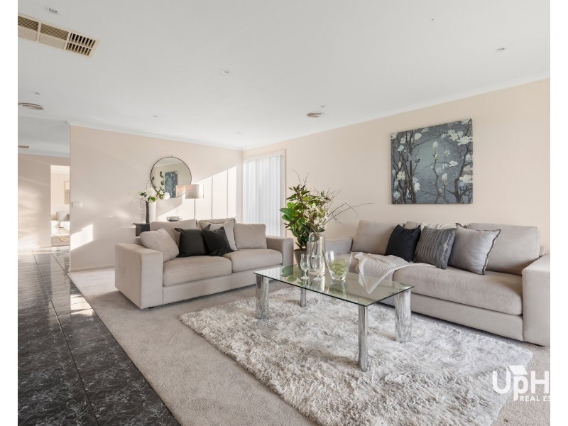 28 Burlington Chase, Hampton Park VIC 3976