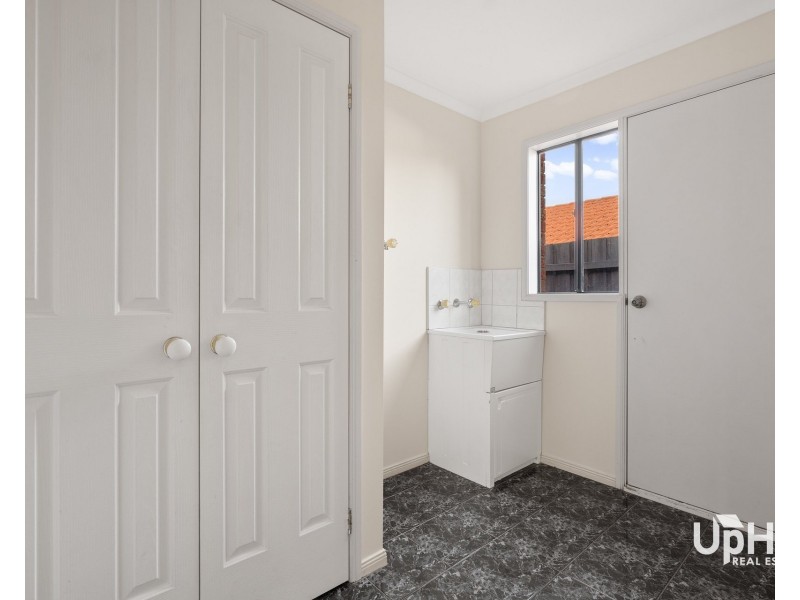 28 Burlington Chase, Hampton Park VIC 3976