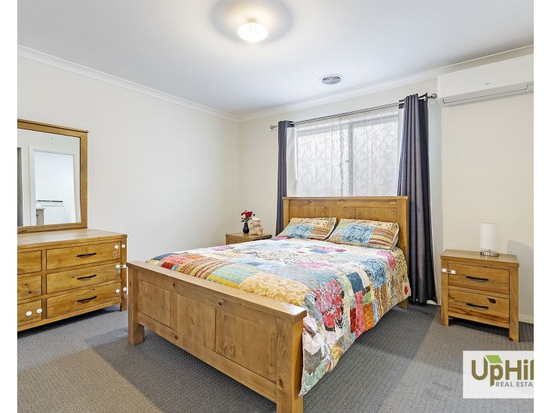 26 Keskadale Way, Clyde North VIC 3978