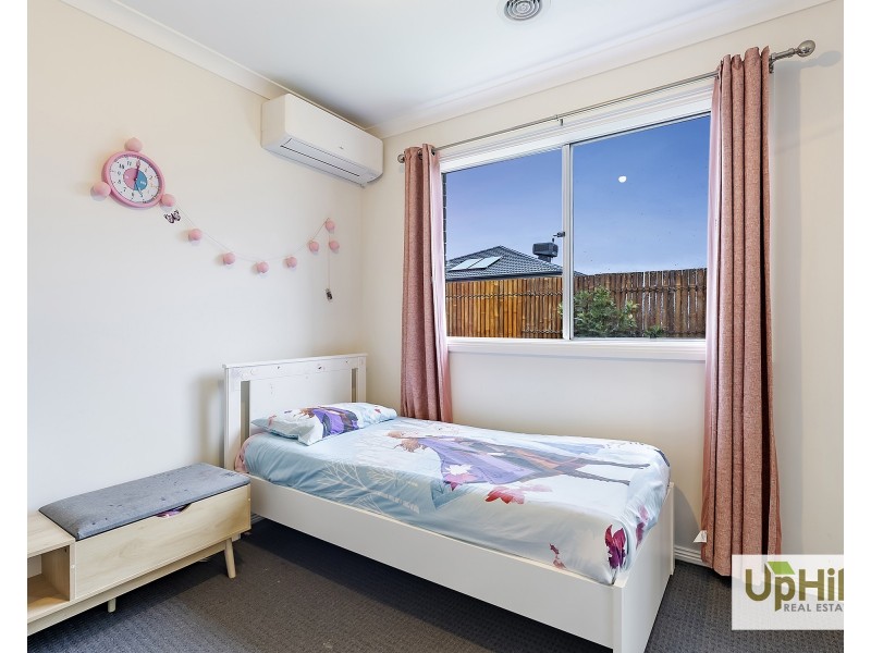 26 Keskadale Way, Clyde North VIC 3978