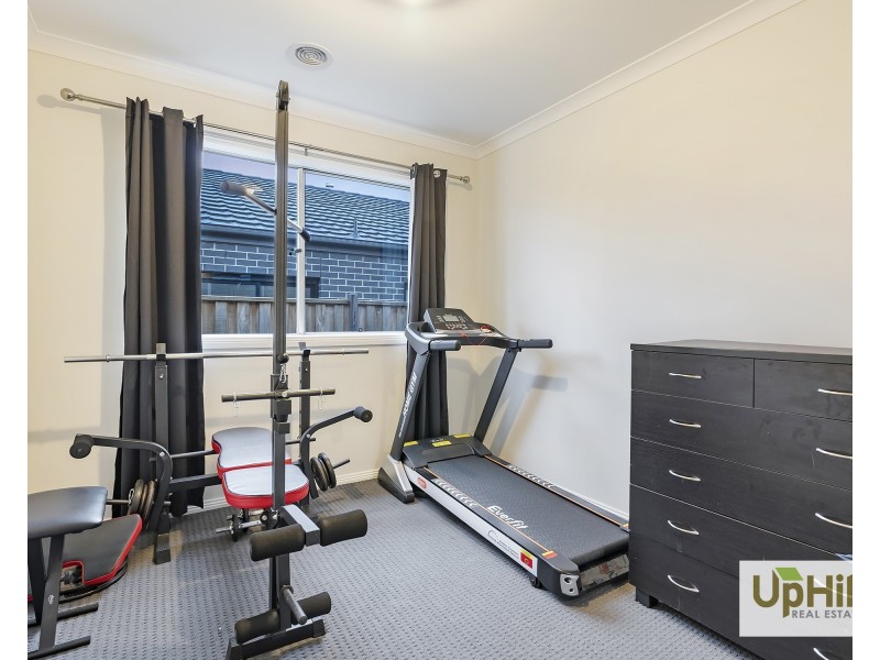 26 Keskadale Way, Clyde North VIC 3978