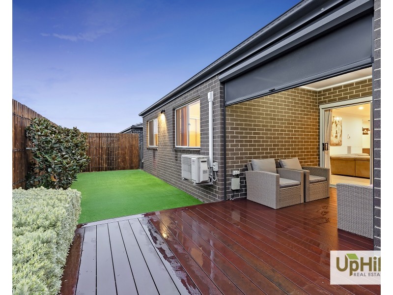 26 Keskadale Way, Clyde North VIC 3978