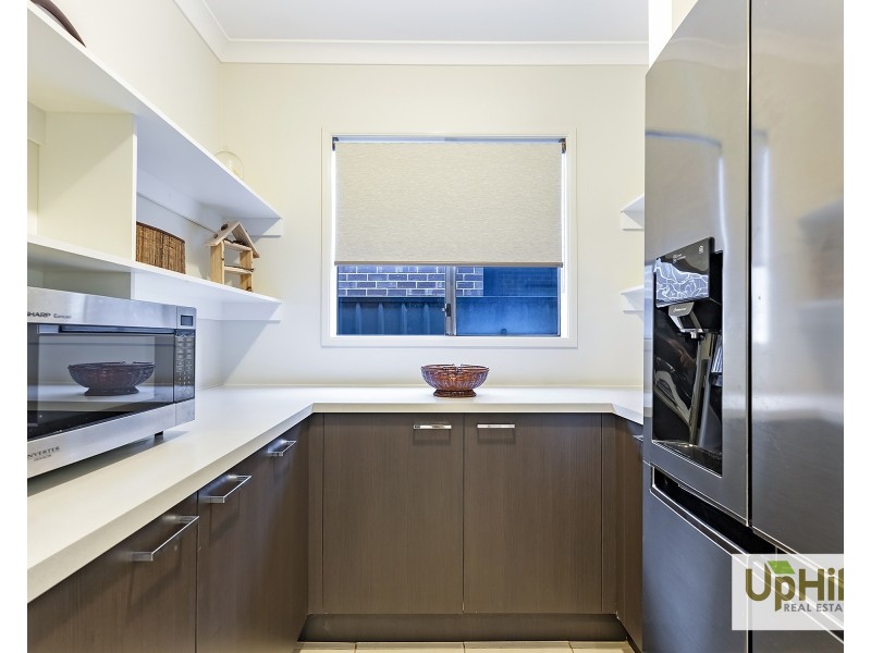 64 Kilmarnock Way, Clyde North VIC 3978