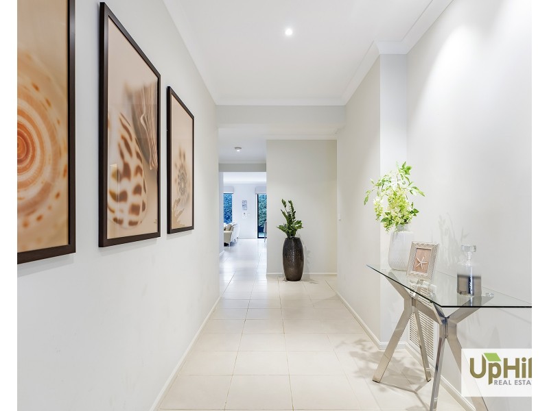 64 Kilmarnock Way, Clyde North VIC 3978