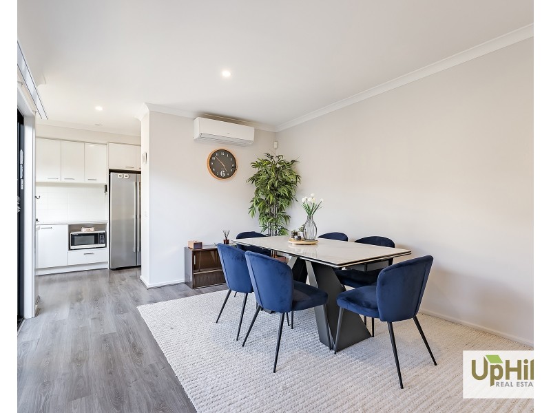 11 Emanda Lane, Clyde North VIC 3978