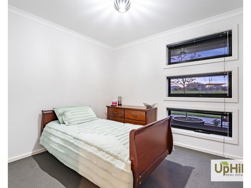 11 Emanda Lane, Clyde North VIC 3978