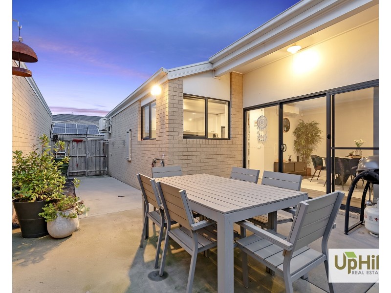 11 Emanda Lane, Clyde North VIC 3978
