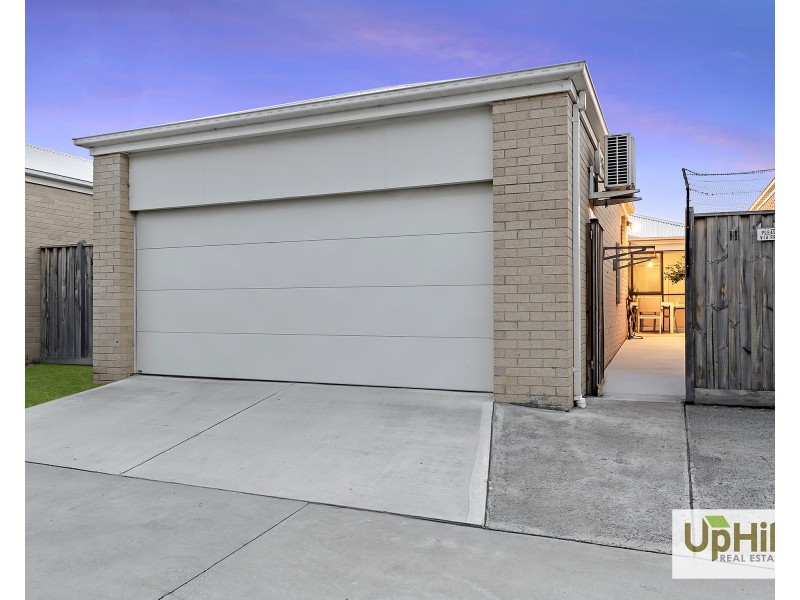 11 Emanda Lane, Clyde North VIC 3978
