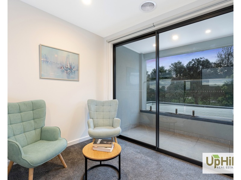 8 Ritz View, Cranbourne North VIC 3977