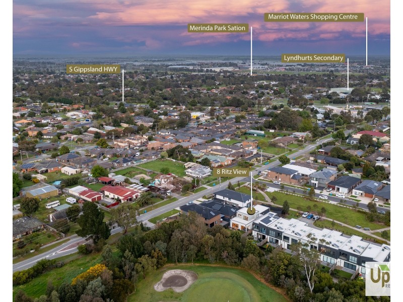 8 Ritz View, Cranbourne North VIC 3977
