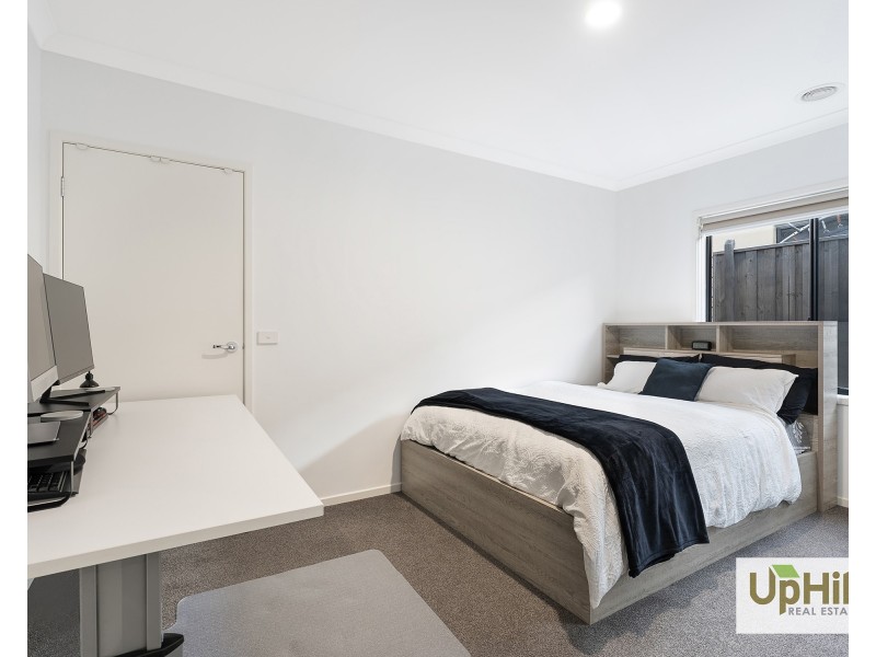 66 Viewbright Road, Clyde North VIC 3978