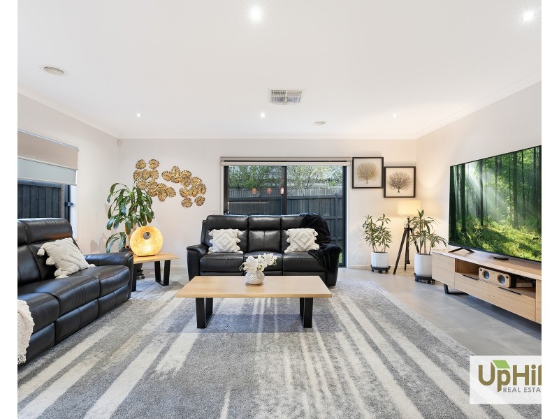 66 Viewbright Road, Clyde North VIC 3978