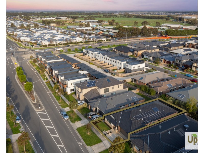 66 Viewbright Road, Clyde North VIC 3978