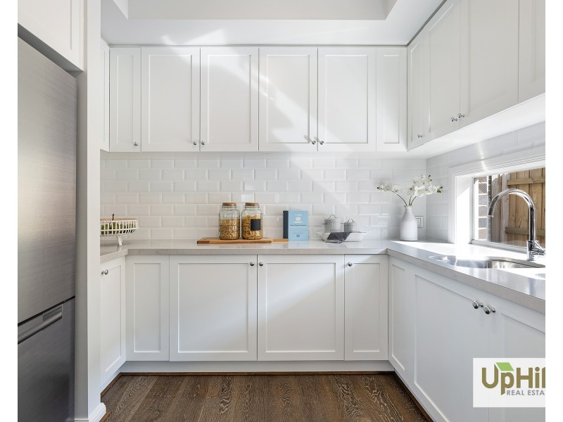 13 Grazing Way, Clyde North VIC 3978