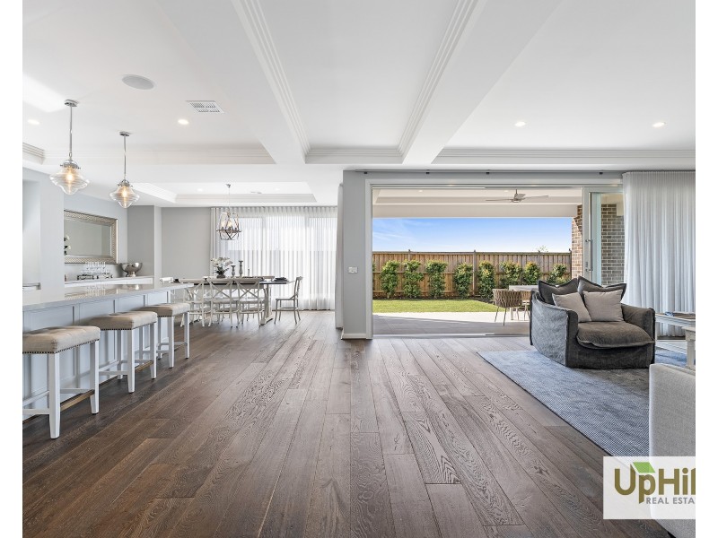 13 Grazing Way, Clyde North VIC 3978