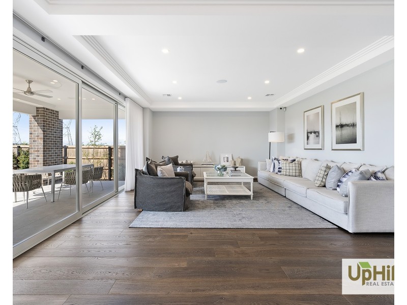 13 Grazing Way, Clyde North VIC 3978