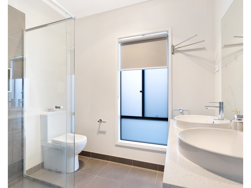 21 Pelham Drive, Clyde VIC 3978