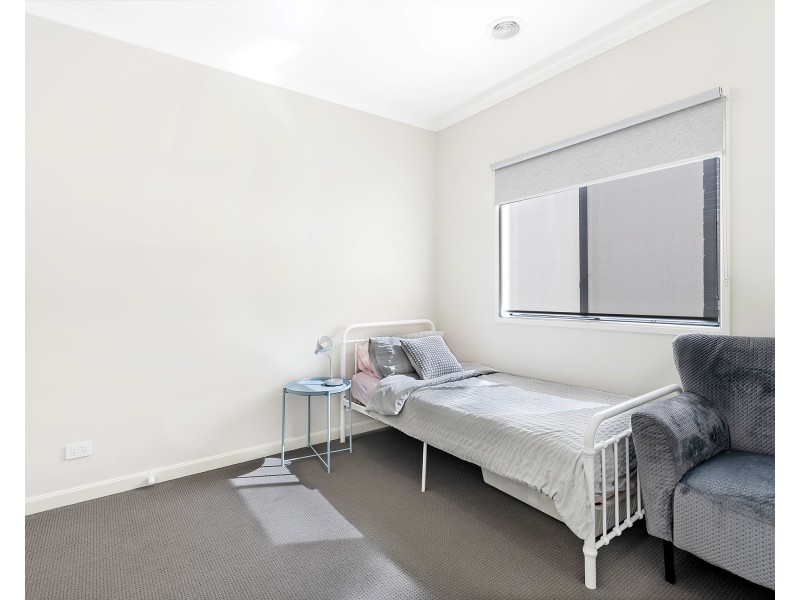 21 Pelham Drive, Clyde VIC 3978