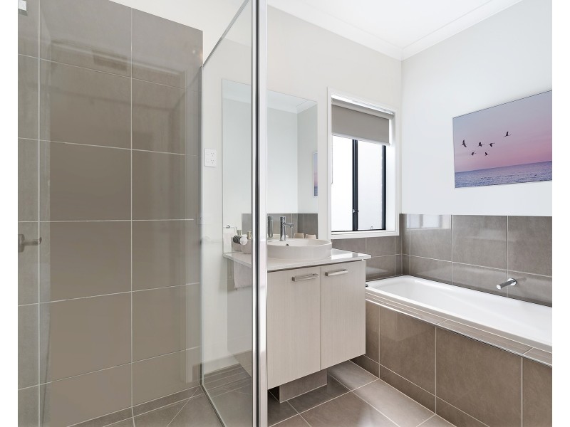 21 Pelham Drive, Clyde VIC 3978