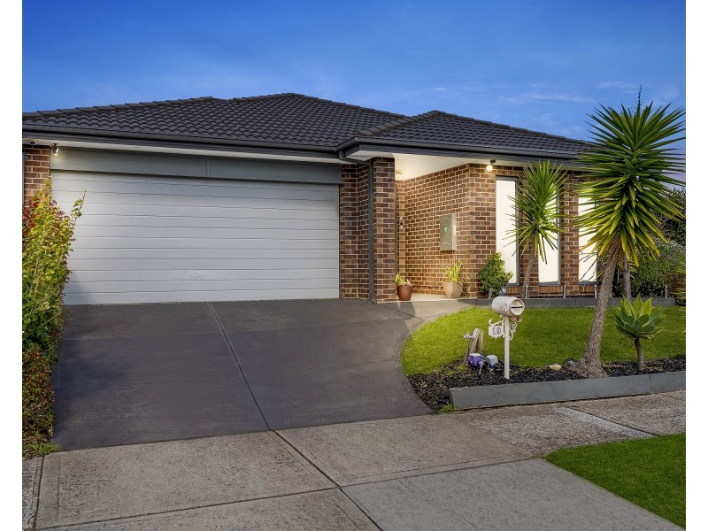 19 Jutland Close, Clyde North VIC 3978