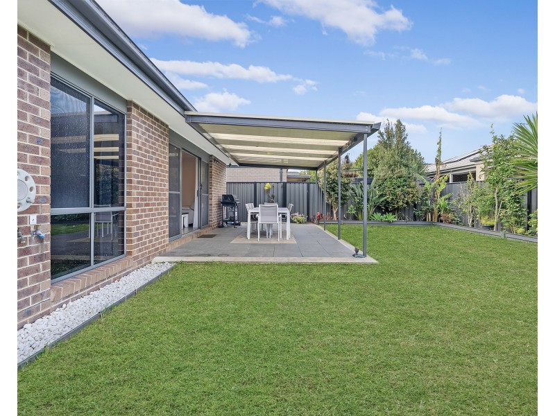 19 Jutland Close, Clyde North VIC 3978