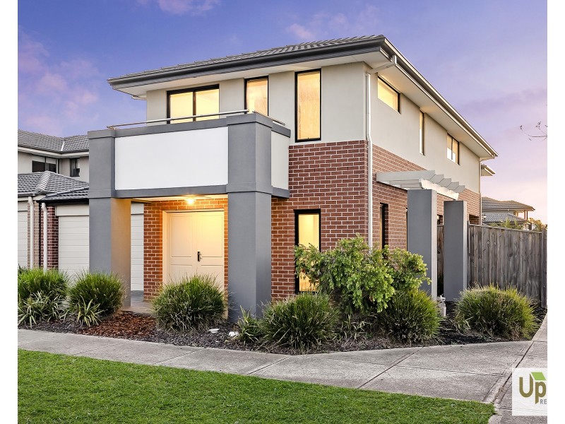 2 Palacio Terrace, Clyde North VIC 3978