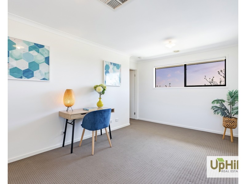 2 Palacio Terrace, Clyde North VIC 3978