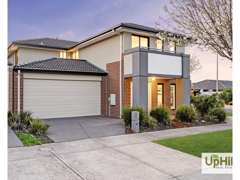 2 Palacio Terrace, Clyde North VIC 3978