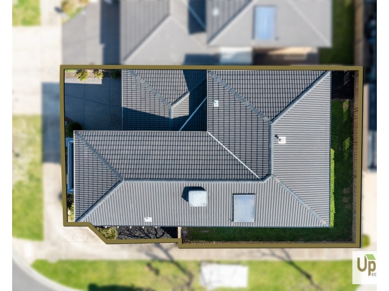 2 Palacio Terrace, Clyde North VIC 3978