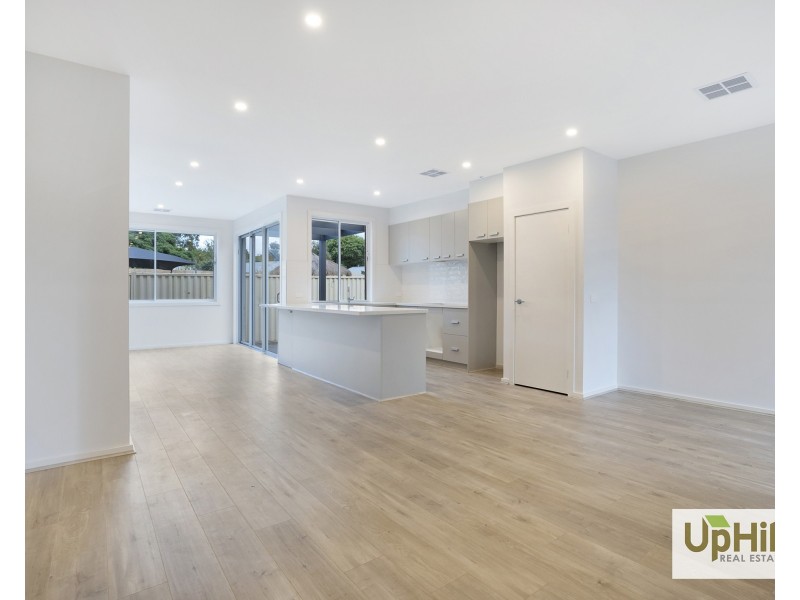 3 Edward Close, Pakenham VIC 3810