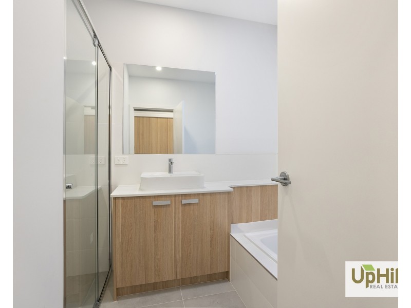 3 Edward Close, Pakenham VIC 3810