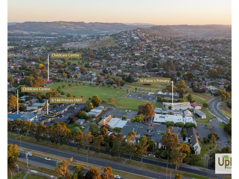 3 Edward Close, Pakenham VIC 3810