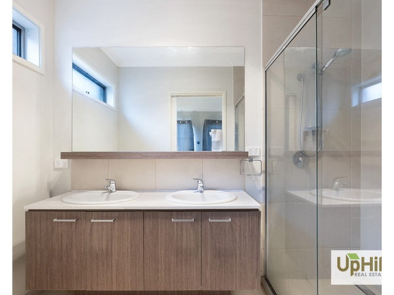 Clyde North VIC 3978