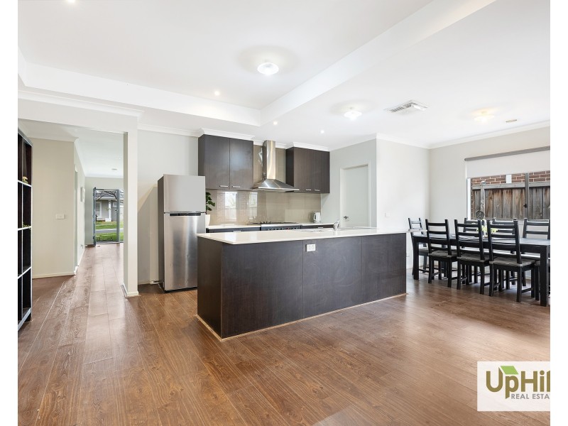 Clyde North VIC 3978